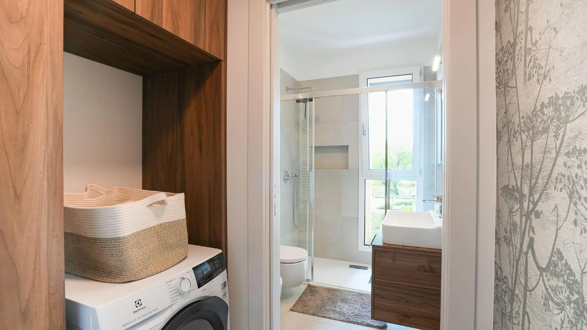 Milan Modern House Apartman 0*,