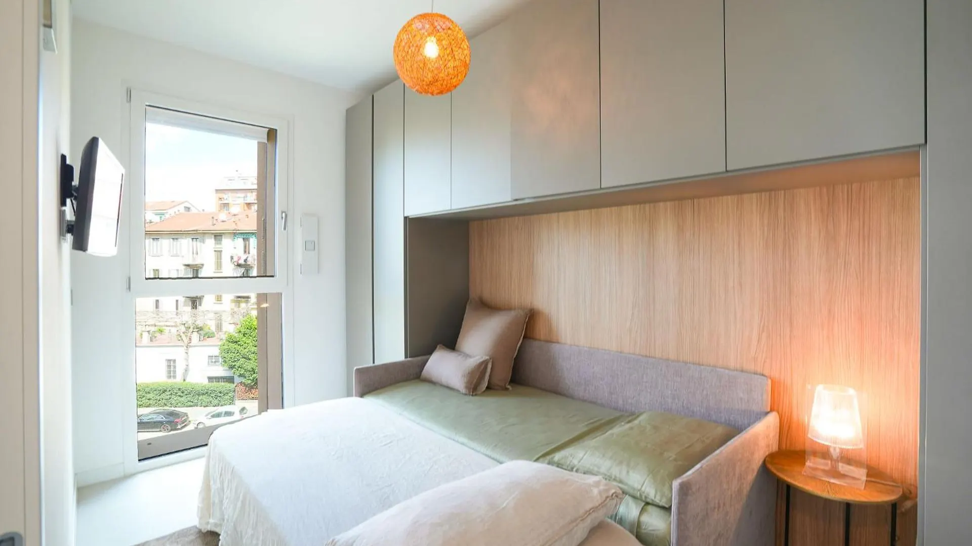 Milan Modern House Apartment