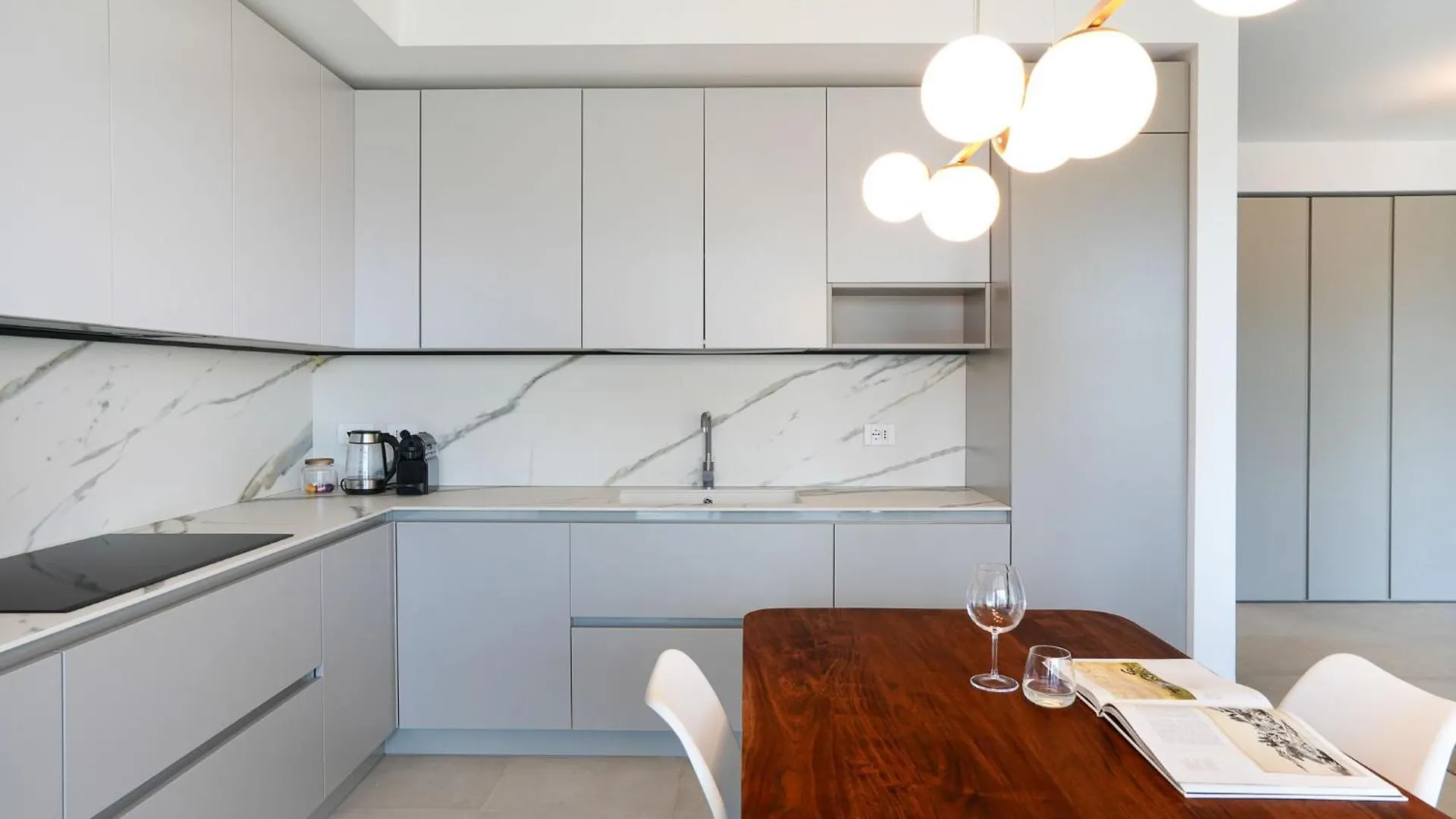Milan Modern House Apartment